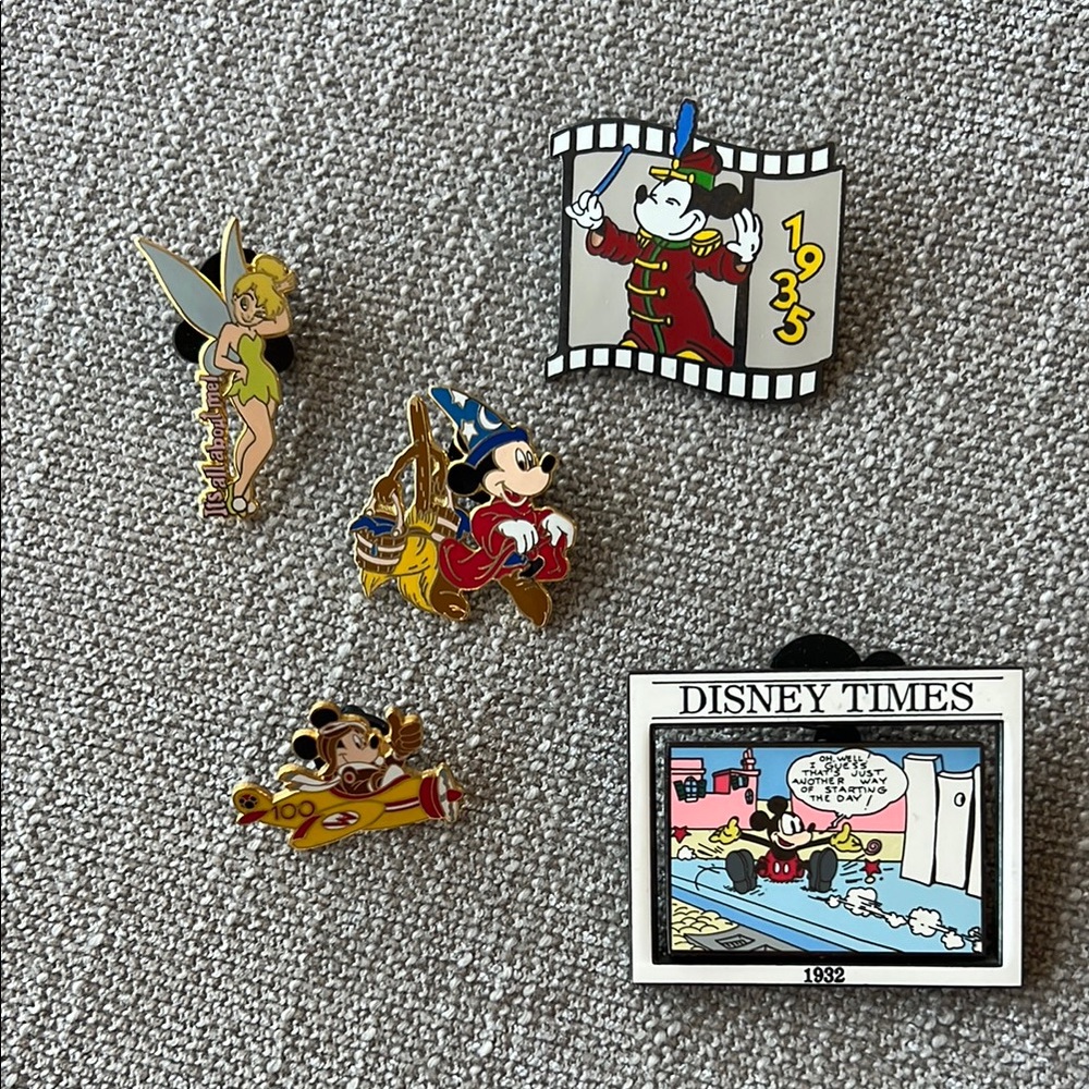 Authentic Disney Pin collection- Character set (5 pins)